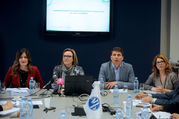 Профит порастао три пута